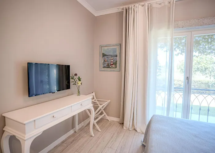 Hotel Eritrina 2*
