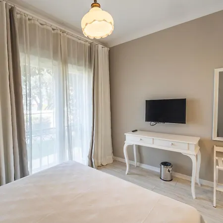 Hotel Eritrina 2*